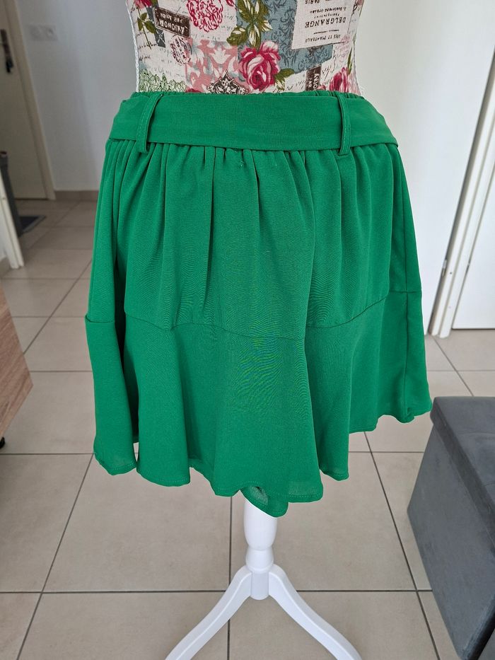 Jupe short - photo numéro 3