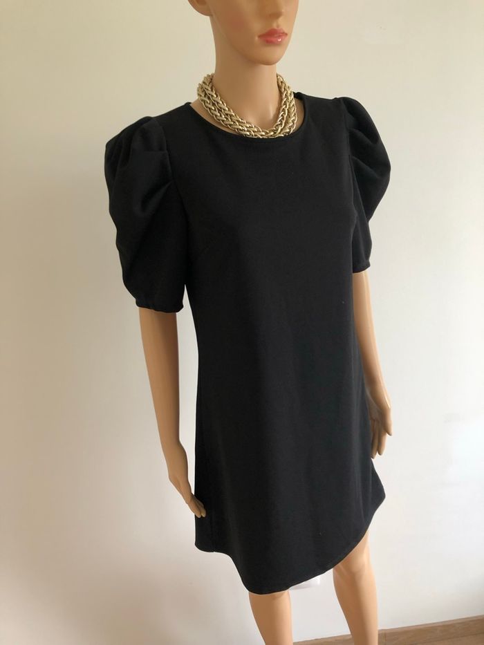 Robe noire neuve à manches courtes New Collection taille unique - photo numéro 2