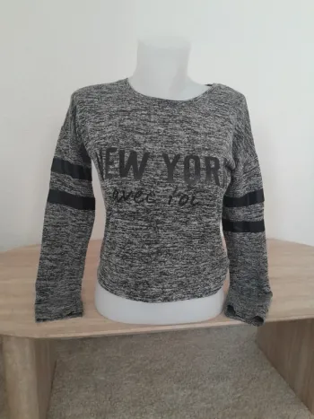 Petit pull 💫Jennyfer 💫Taille 34-XS