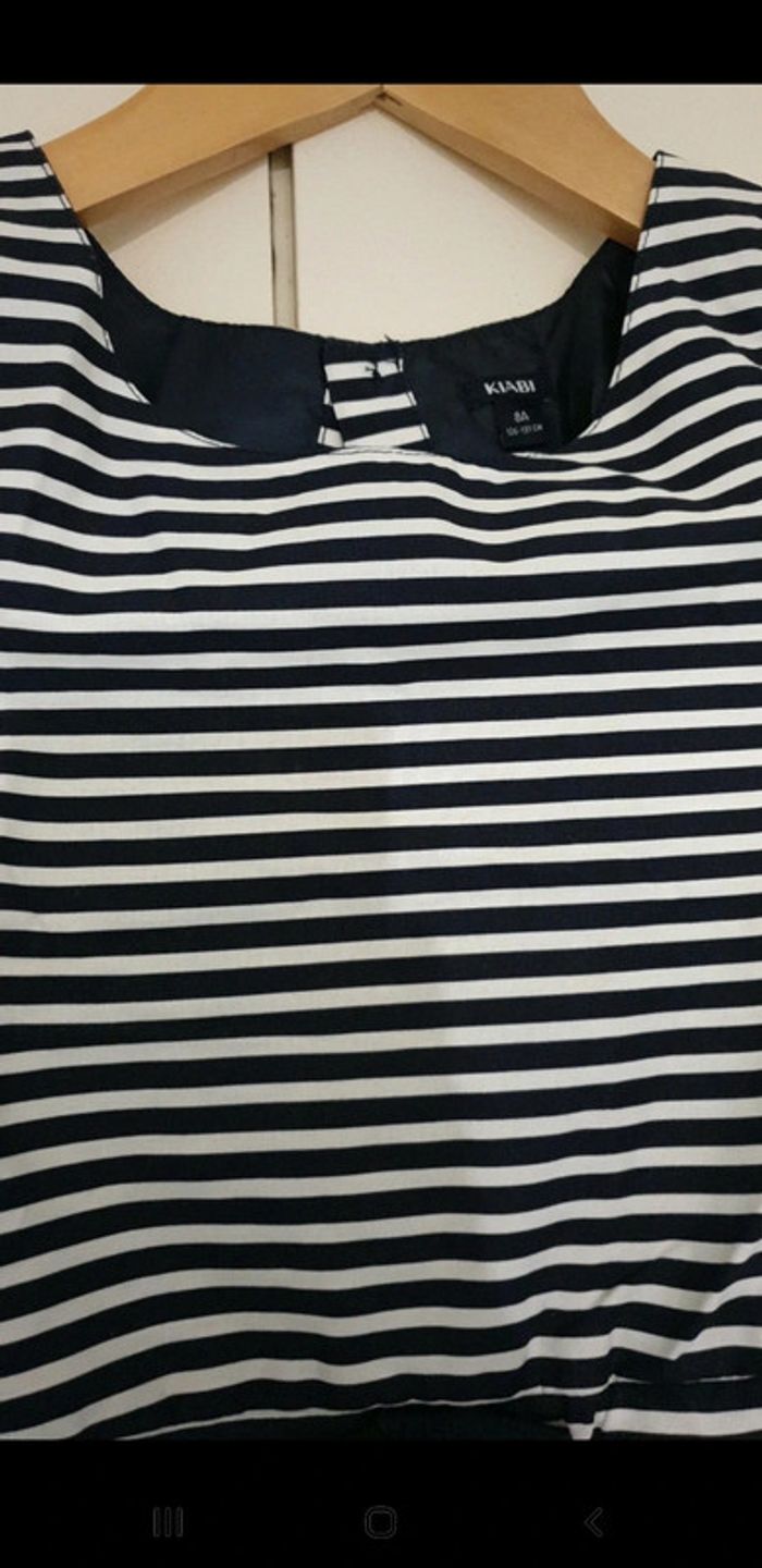 Robe a lignes 8 ans neuve - photo numéro 3