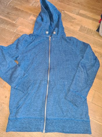 Gilet zippé capuche 12 ans