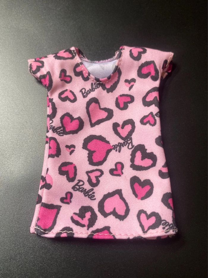 robe Barbie Fashionista cœurs roses - photo numéro 4