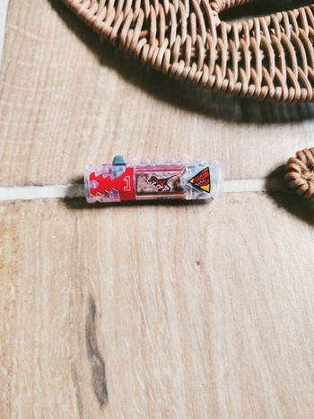 🦕 Power rangers dino charge - Energem-dino chargeur n° 1 rouge transparente T-rex - marque Bandai