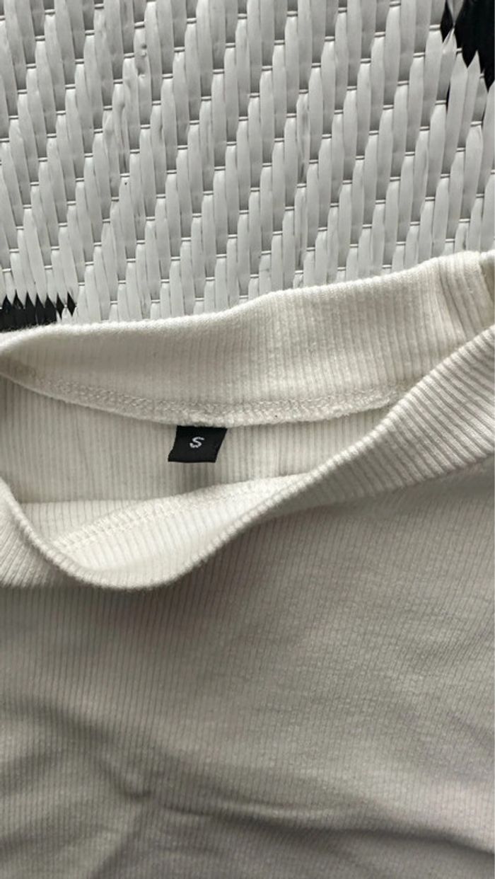 Top blanc - photo numéro 2