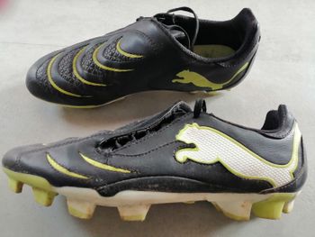 Chaussures de foot Taille 40 Puma