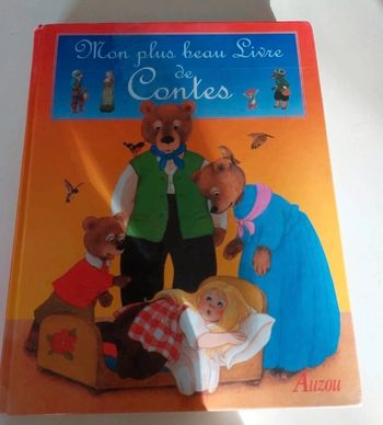 Li re de contes 