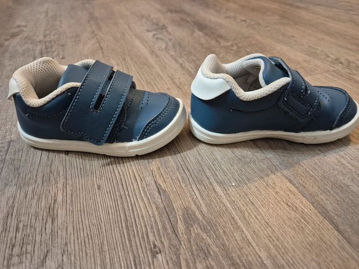 Chaussures decathlon taille 21 - photo numéro 2