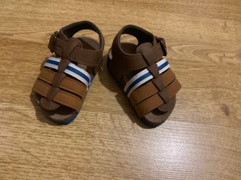 Sandales bébé 18