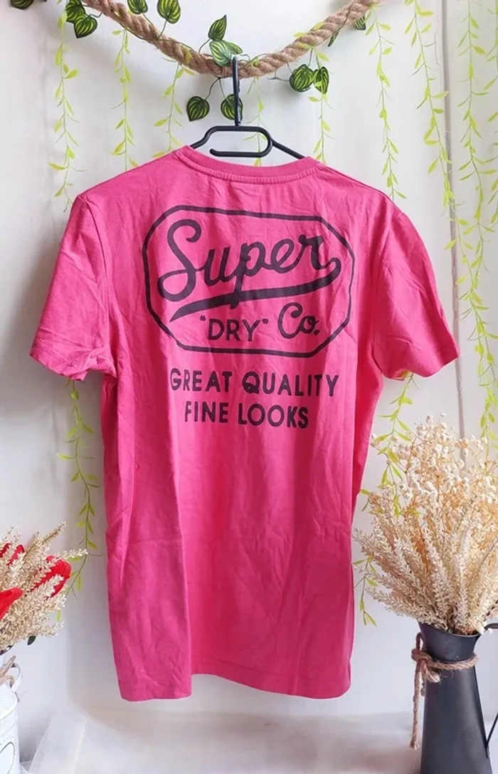 T-shirt Superdry – M – Fuchsia – État : Excellent - photo numéro 3