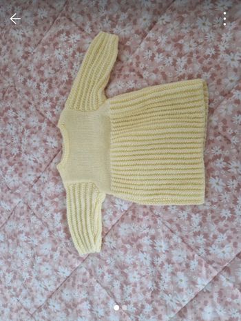 Robe pull bébé jaune clair fait main