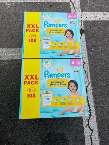 2 cartons couches t4 premium pampers