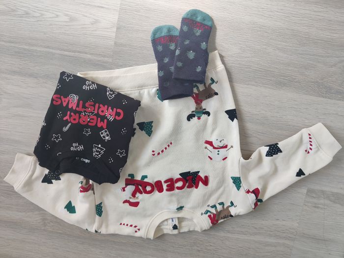 Sweat et tee shirt de Noël Gémo Taille 2-3 ans