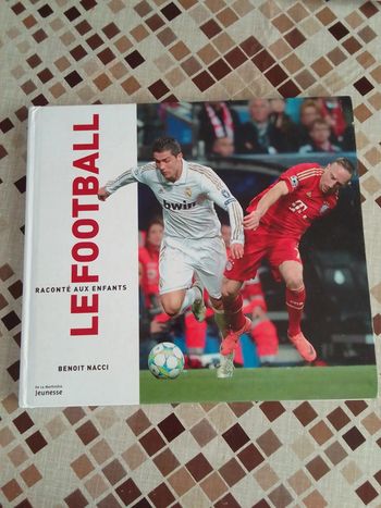 Le football raconter aux enfants