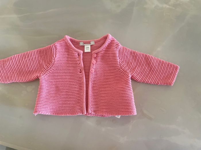 Gilet okaidi rose 1 mois - photo numéro 2