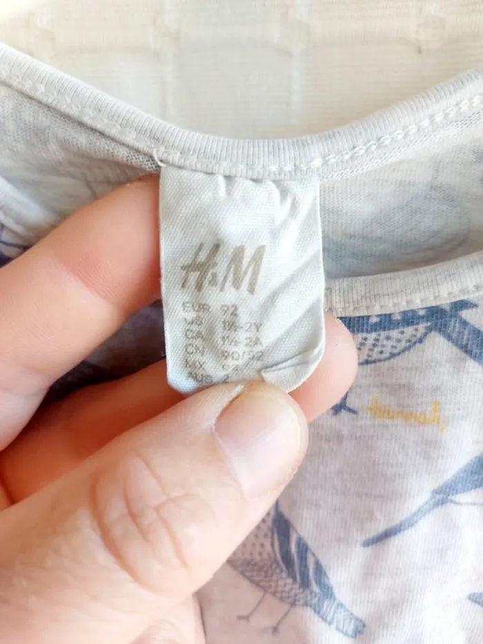 Tee-shirt manches longues 92cms => 24 / 36 mois H&M - photo numéro 2