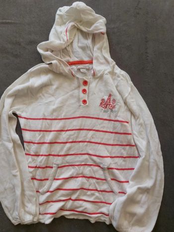 Pull capuche leger