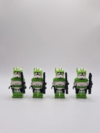 Figurines type lego 4 clones vert star wars