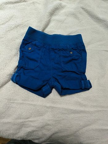 Short 3 mois