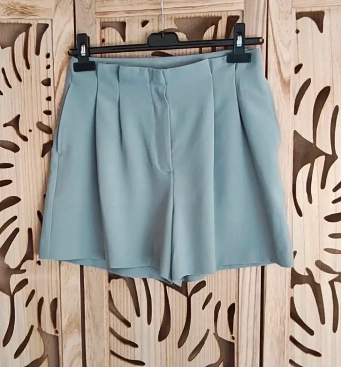 Short fluide bleu vert T 38 Primark