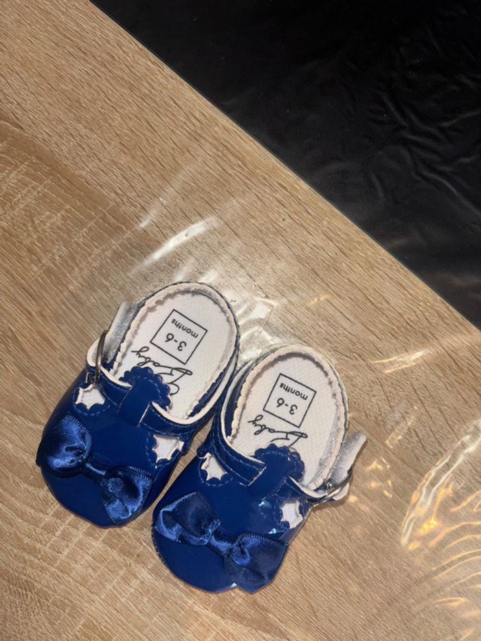 Chaussure bébé - photo numéro 2