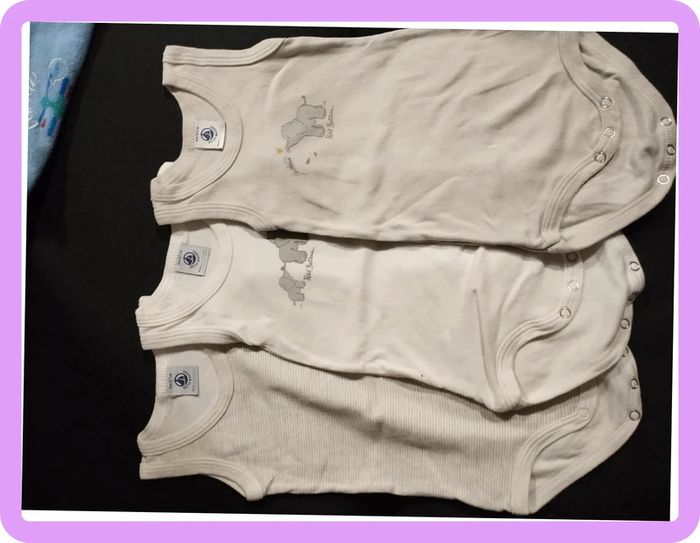 Lot de 3 bodys sans manche 6 mois