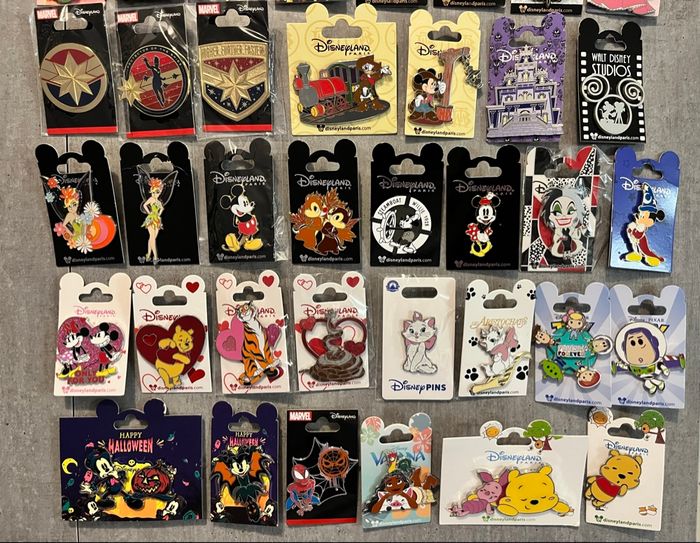 Ensemble pin’s divers Disney - photo numéro 3