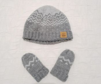 Kiabi bonnet et moufles 9 12 mois