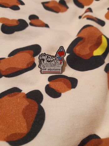 Pins elf aquitaine