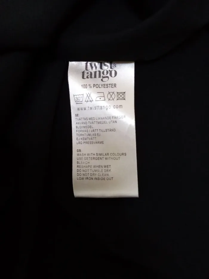 Robe noire - photo numéro 6