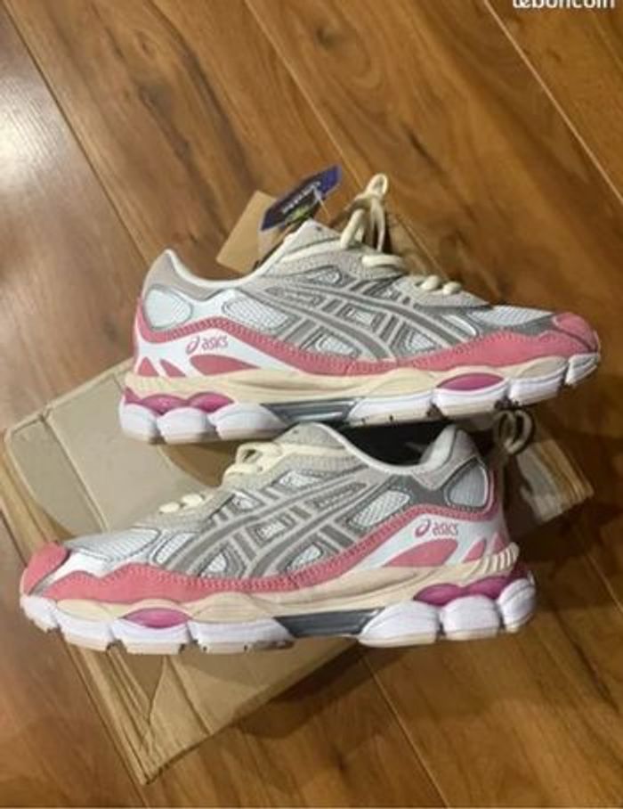 Asics nyc gel rose
