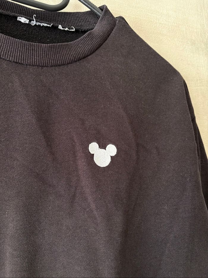 Pull noir - photo numéro 2