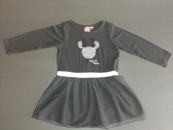 Robe disney noir avec tulle