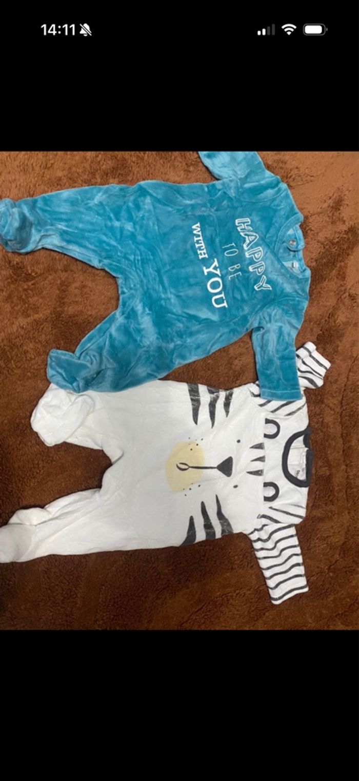 Lot pyjama 1 mois - photo numéro 2