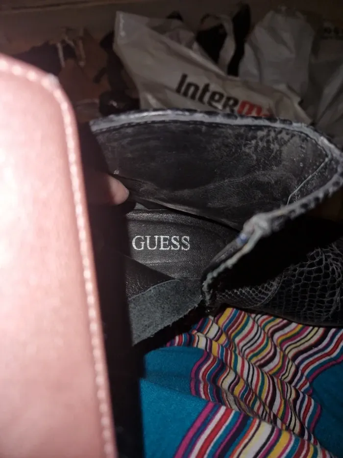Guess - photo numéro 3