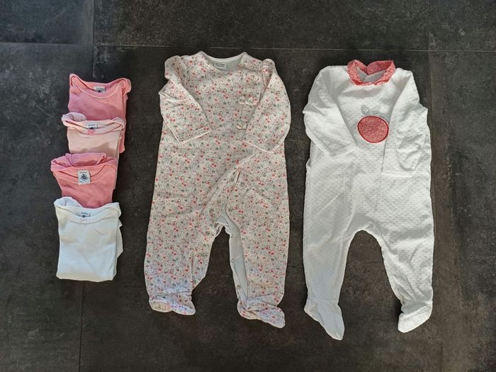Lot vêtements fille  12 mois 19 pièces - photo numéro 2