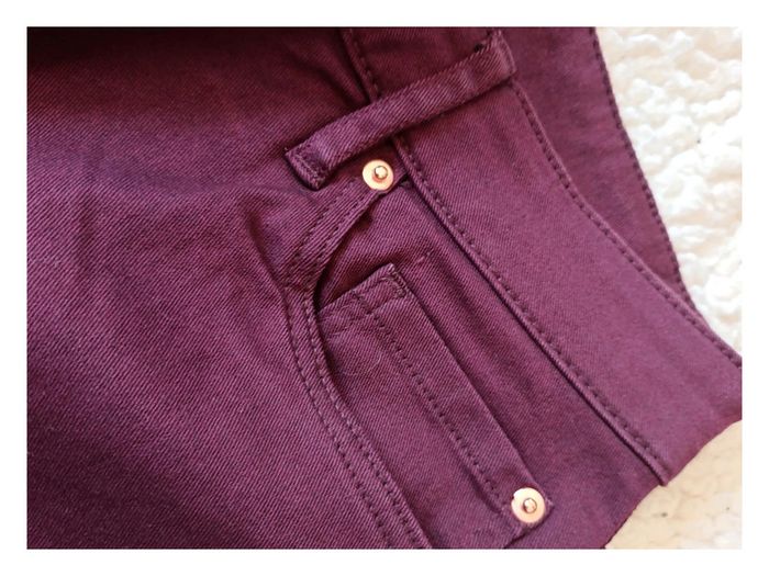 H&M Pantalon bordeaux T. 40 (US 10) 70% coton -- - photo numéro 2