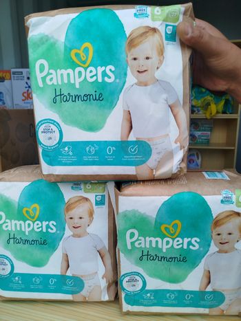 81 Couche Pampers taille 6 harmonie 