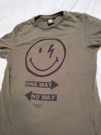 Tee-shirt smiley World
