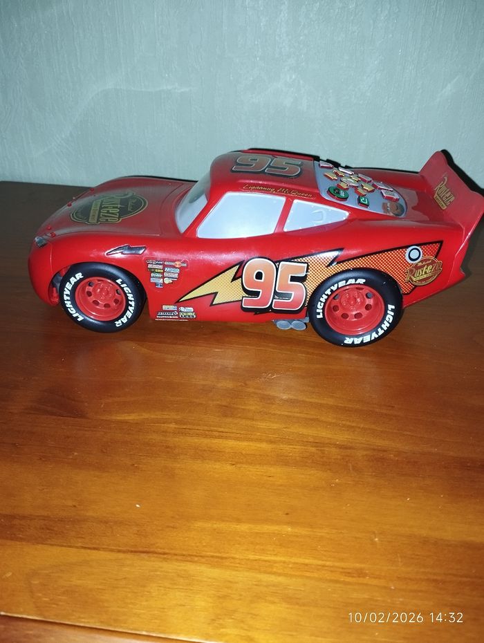 Voiture flash McQueen - photo numéro 3