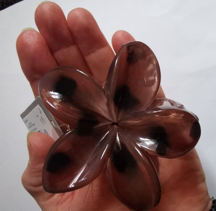 Pince à cheveux en forme de fleur polynésienne motif léopard 💘 - photo numéro 3