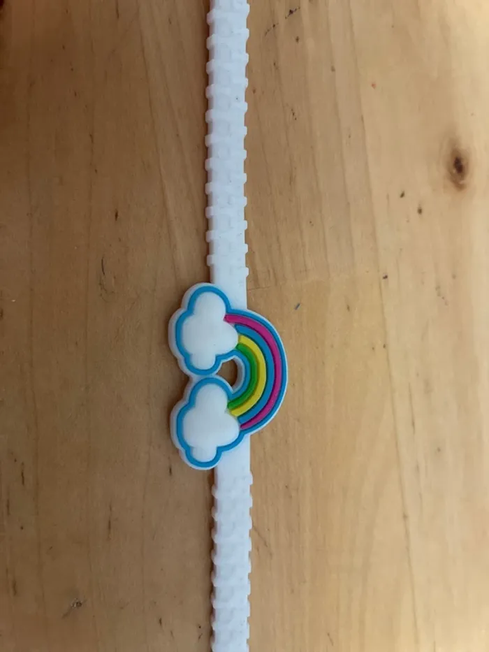 Bracelet licorne arc en ciel en caoutchouc - photo numéro 3