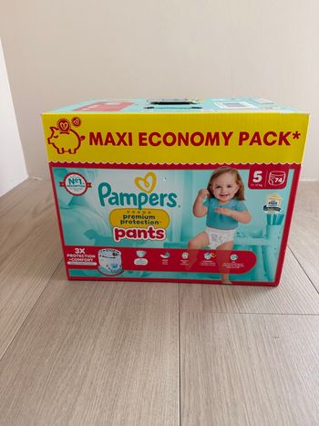 74 couches culottes Pampers premium pants taille 5