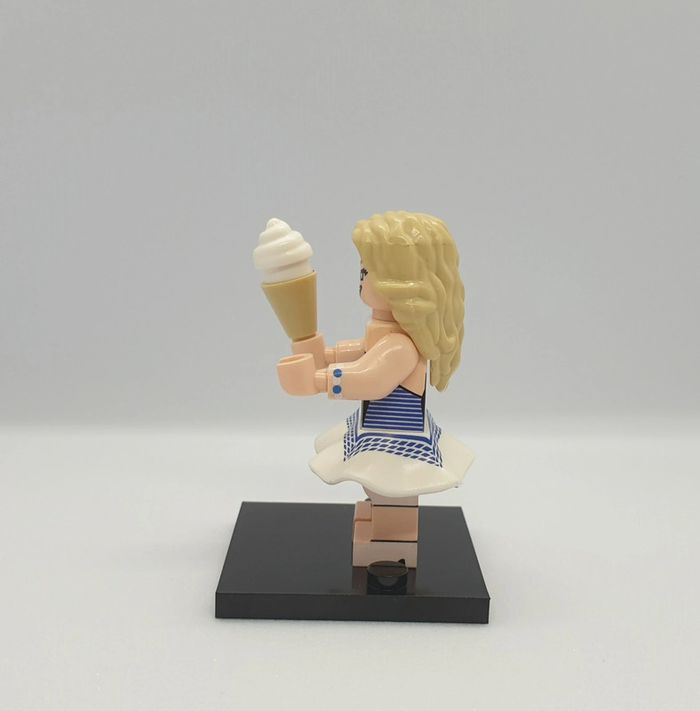 🎀 Figurine - Barbie - (Style Lego)🎀 - photo numéro 4