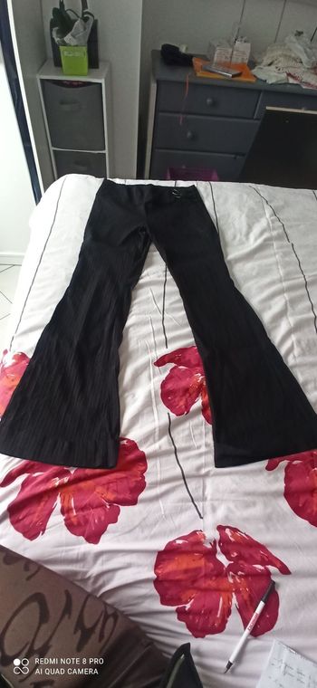 Pantalon noir t. 38