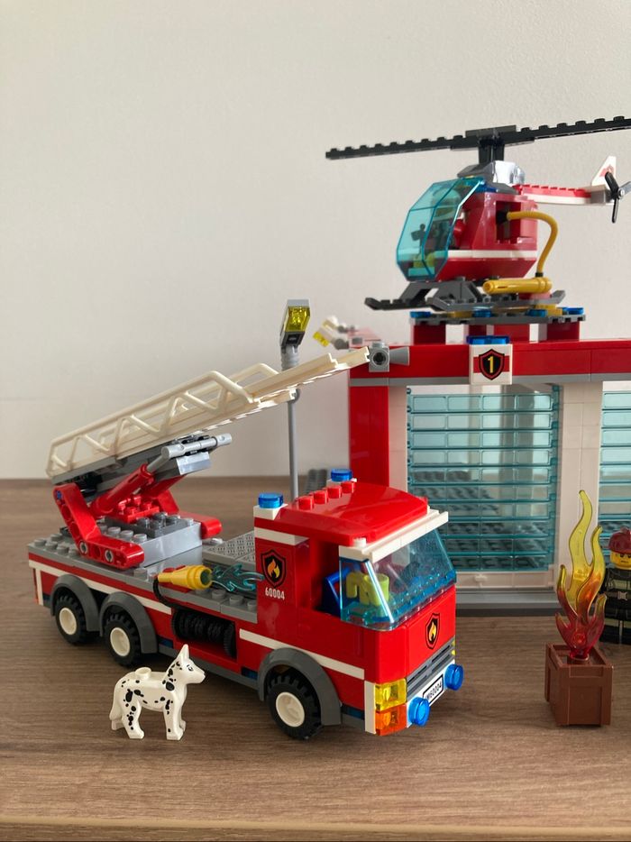 Lego City 60004 - La caserne des pompiers - photo numéro 5