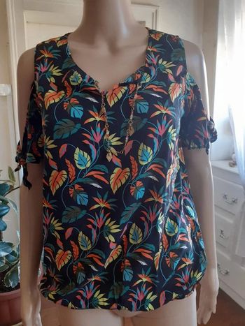 Blouse épaules découvertes