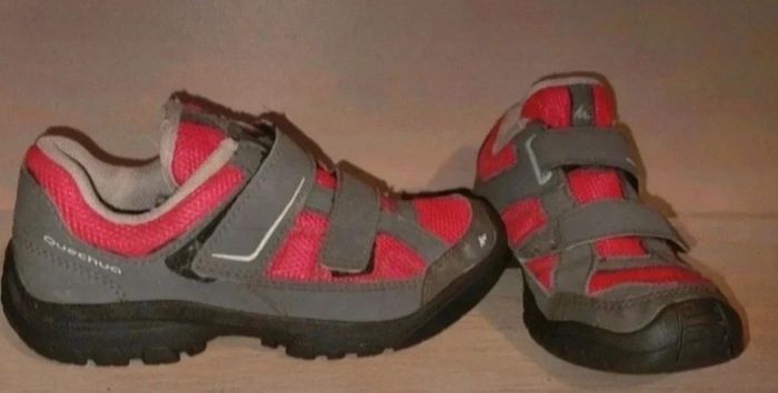 Chaussures à scratchs e2
