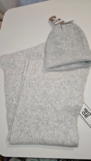 Bonnet et écharpe 