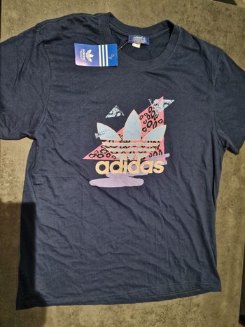 T-shirt adidas
