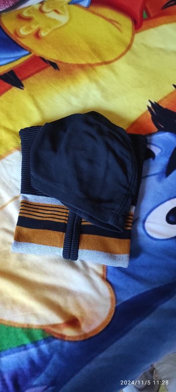 Gilet à capuche orchestra 8 ans